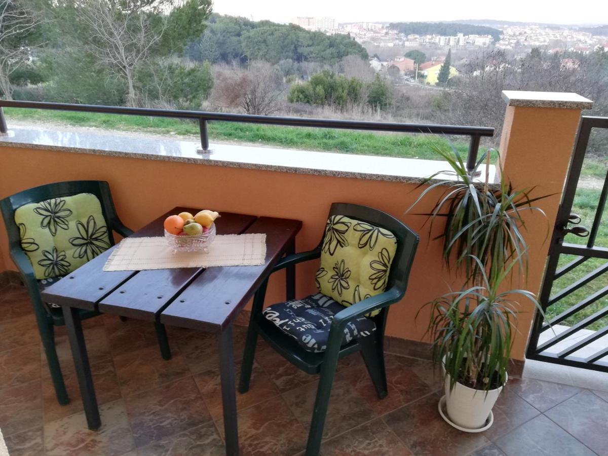 Apartment Piranesi With A Parking Space Pula Exterior foto