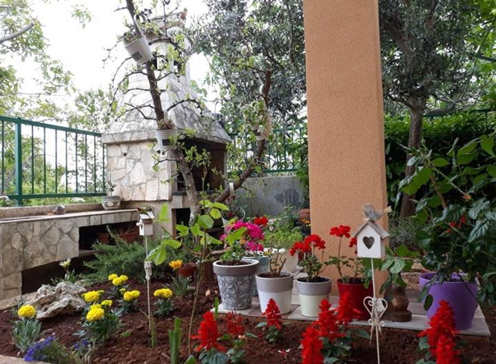 Apartment Piranesi With A Parking Space Pula Exterior foto